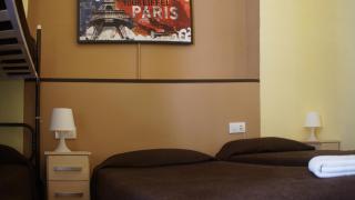 Hostal MiMi Las Ramblas - 4