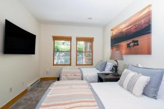 Bear Creek Lodge 303 by Alpine Lodging Telluride - 5