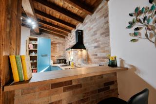 Stunning Villa for 10 people with large heated pool-50m2, jacuzzi and gym - by TA Leut Agency - 5