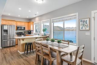 Lake's Edge Landing - 5