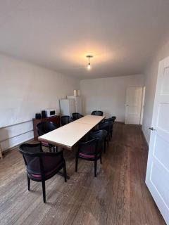 Gepflegte 4,5 Zimmer Wohnung bis 8Pers. - Oberstenfeld - 0