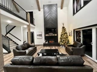 Luxury 7BED Lakefront Lodge 4- FREE Resort Amenities-Pool/Hot Tubs - PERFECT FOR LARGE FAMILY - Kimberling City - 9