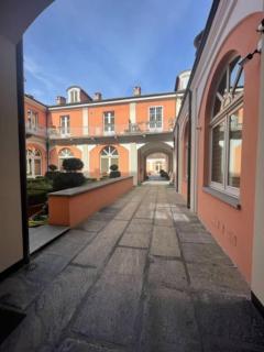 Ai piedi della Mole - Turin - 0