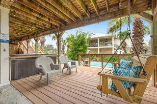Flip Side Oasis Beach House - Pensacola Beach - 3