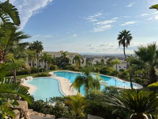 Amazing Two Bedroom Apartment in Los Flamingos, Marbella - Estepona - 9