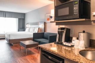 Holiday Inn Express Kingston Central by IHG - Kingston - 2
