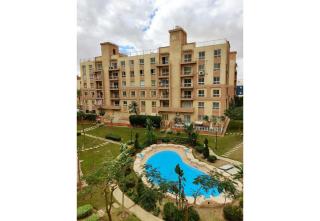 A Wonderful Apartment in a compound in October Gardens - ‘Ezbet `Abd el-Ḥamîd - 0