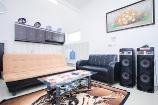 Villa Biru with Private Pool & Balcony - 3