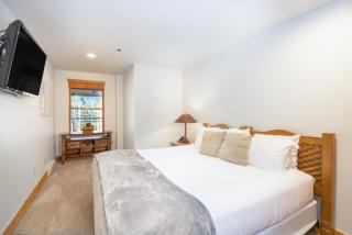 Bear Creek Lodge 110A by Alpine Lodging Telluride - 5