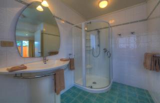 Islander Lodge Apartments - Burnt Pine - 1