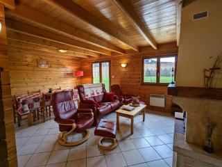 Chalet chaleureux avec terrasse, proche forêt et sentier, à 15 km des stations de ski de Gérardmer - FR-1-589-247 - 1