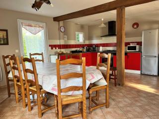 Grande maison de charme avec jardin clos, idéale pour familles et amis, au cœur du Perche - FR-1-581-94 - Montireau - 1