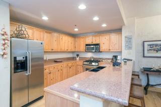 Bear Creek Lodge 107 by Alpine Lodging Telluride - 1