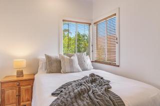 The Elks - Pet Friendly Home in Town - Yamba - 4