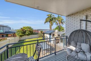 Capri Apartments - 8