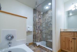 Bear Creek Lodge 305AB by Alpine Lodging Telluride - 1