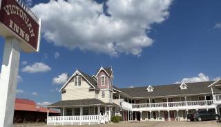 Victorian Inn - Cleveland - 5
