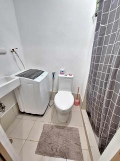 Pool View 1BR with WiFi in Grace Residence Taguig City - Manila - 2