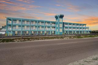 Seaside Boutique Hotel, Waves At Your Doorstep - Port Aransas - 9