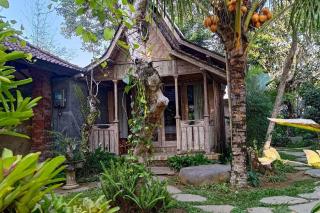 Tangkas wooden house - Tampaksiring - 0