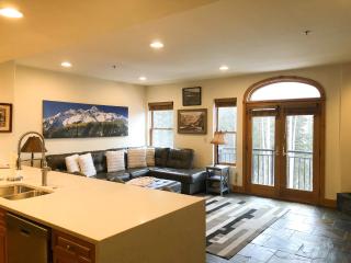 Bear Creek Lodge 209AB by Alpine Lodging Telluride - 9