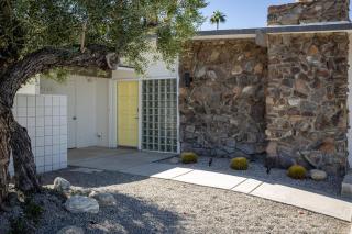 Midcentury Cool - Palm Springs - 1