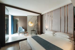 Agra Suites - Napels - 4