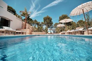 Blue Hill House, King-of-Hill Villa with amazing scenery, sunset & sea view - San Jose - 1
