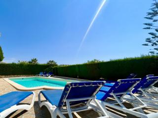 Villa Catalina Stunning 4bedroom villa with air conditioning sea views & private swimming pool ideal for families - 6