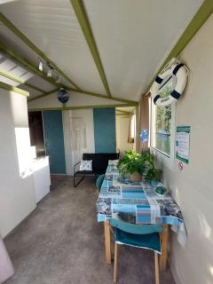 Cottage flottant terrasse jacuzzi option aux Portes de Dijon - - 7