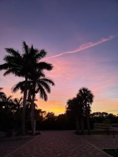 2 Bed Cottage with Pool, Close to Beach! BBQ Grills & Patio - Fort Myers - 6