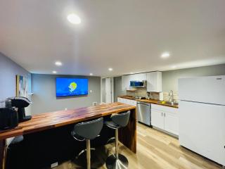 Green Lake 1st Line Home C Full Modern Remodeled - Seattle - 8