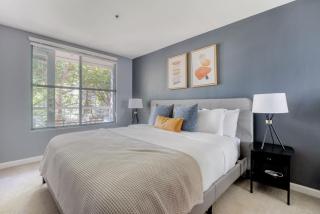 S Beach 1BR w Pool next to SF Bay SFO-28 - San Francisco - 1