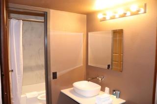 Historic Cow Palace Inn - Lamar - 9