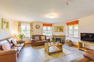 Rhosllyn Retreats - Lakeside Lodge - 2