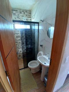 suite 01 com Varanda -Avenida Hospedagem - São Thomé das Letras - 2