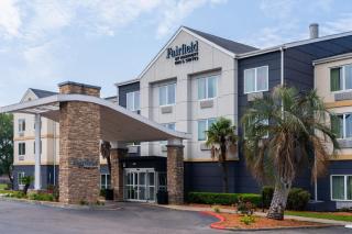 Fairfield Inn & Suites Beaumont - Beaumont - 0