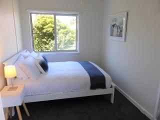 View Street Apartment Car park 650m to shops - Sandy Bay - 7