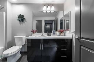 Private, Modern Luxury 2 Bd/ 2 Ba - 8