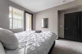 Private, Modern Luxury 2 Bd/ 2 Ba - 1
