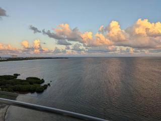 Peninsula Luxury Apartments with ocean front and espectacular views - no pets - Cancún - 4