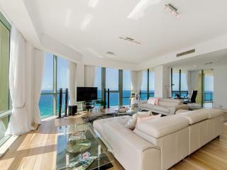 Style and Amazing Views-Sub Penthouse - Gold Coast - 7