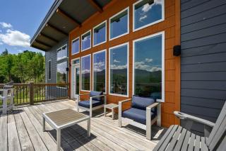 Modern Cabin near Smoky Mountain National Park - 1