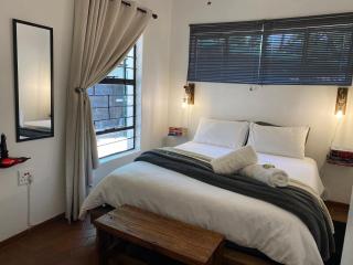 The White House - Hartbeespoort - 3