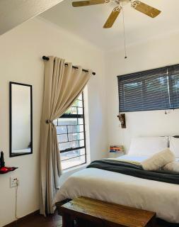 The White House - Hartbeespoort - 8