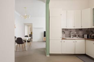 Central and Glamour home! - 2