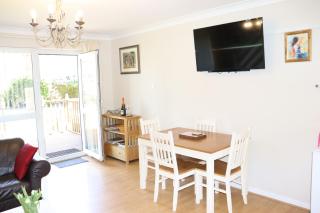 Corton Retreats At Waterside Park - 2