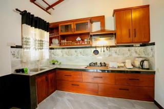 Bend White Villa Hikakduwa - 1