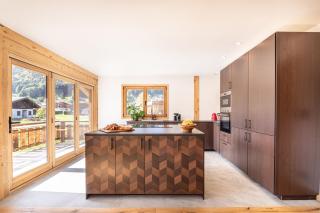 Chalet Marialys - Luxury Alpine Chalet with Sauna & Hot Tub - 3