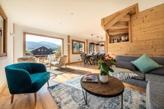 Chalet Marialys - Luxury Alpine Chalet with Sauna & Hot Tub - 9
